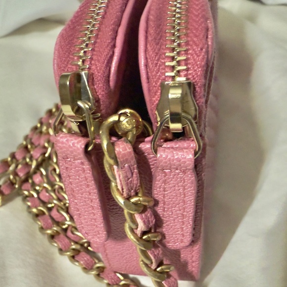 Authentic CHANEL WOC – Rose Pink Caviar w/ Phone Slot - Picture 7 of 16